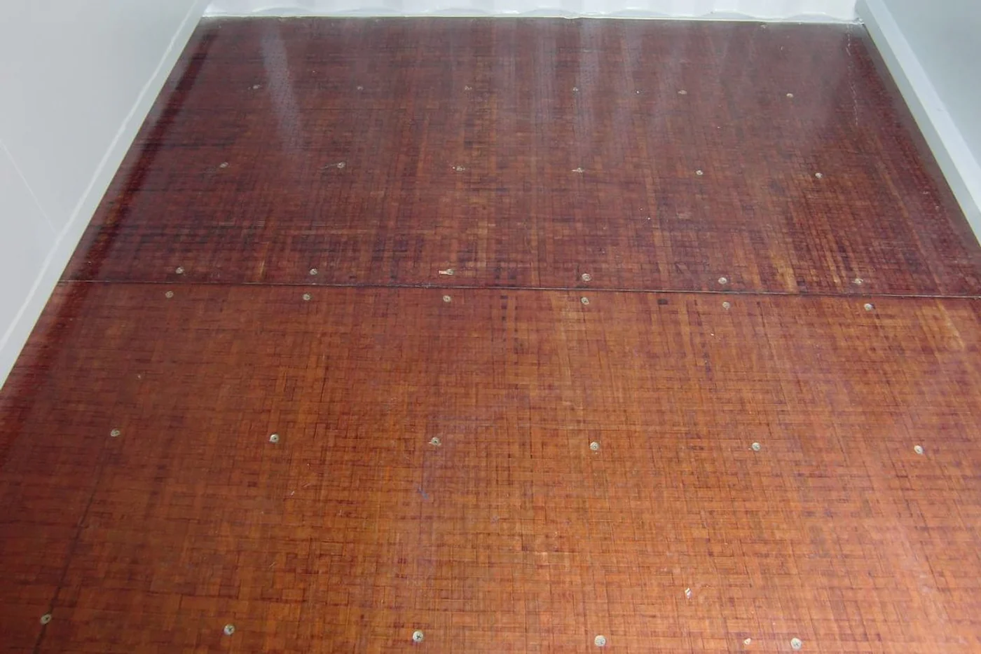 Contenedor de almacen de 40 pies y 6 puertas - Imagen 6