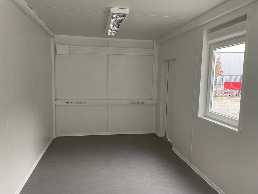 Contenedor oficina de 6 × 2,4 M - Imagen 5